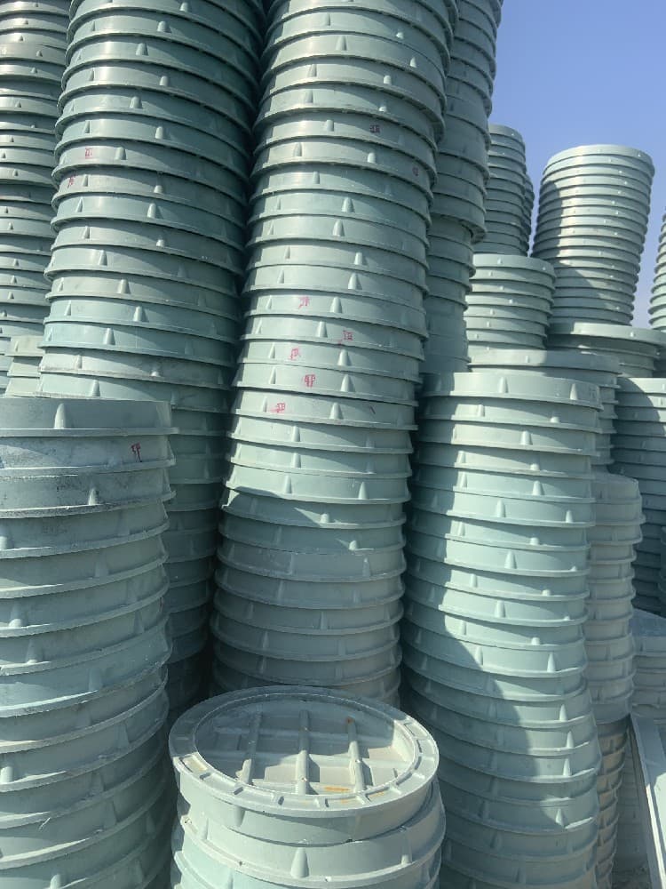 復(fù)合井蓋生產(chǎn)廠(chǎng)家車(chē)間