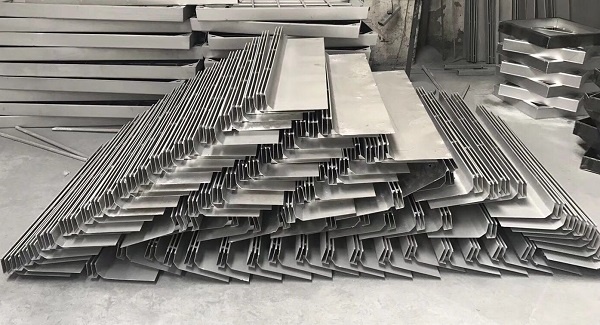 不銹鋼板價(jià)格，2024年不銹鋼板價(jià)格