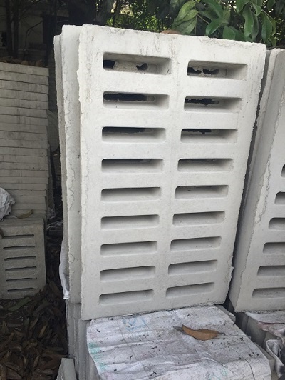水泥雨水篦子圖片，水泥雨水篦子高清圖片，水泥雨水篦子成品圖片，水泥雨水口立篦子圖片，四孔水泥雨水篦子圖片