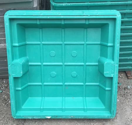 凹槽樹(shù)脂方形井蓋圖片