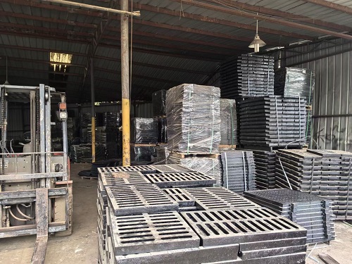 鑄鋼檢查井蓋國標(biāo)標(biāo)準(zhǔn)：GB/T 23858-2009《鑄鋼檢查井蓋》