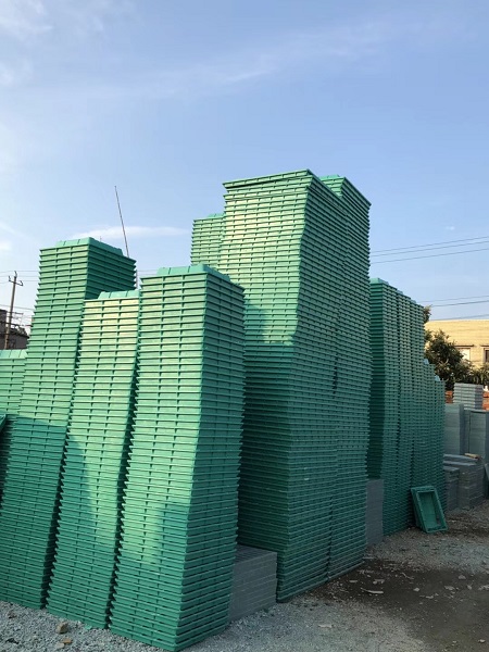 復(fù)合井蓋廠家及聯(lián)系電話，復(fù)合井蓋，復(fù)合井蓋廠家，復(fù)合井蓋廠家電話