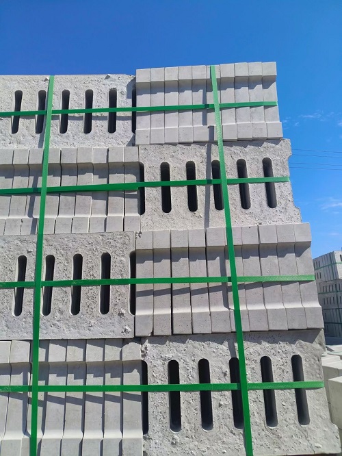 水泥井蓋模具，井蓋生產(chǎn)，模具制作，市政建設(shè)，水泥井蓋