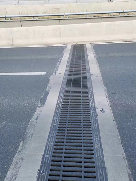 橫截溝鑄鐵篦子，橫截溝，橫截溝篦子，隧道橫截溝鑄鐵篦子